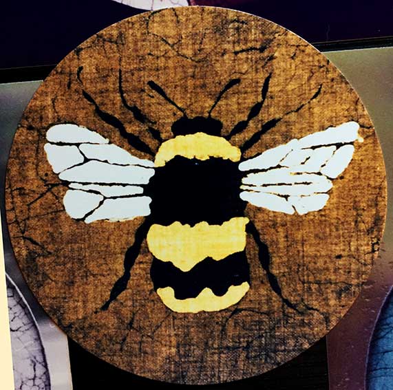 bee-hanging